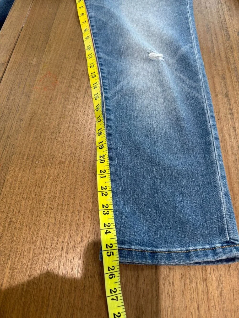 American Rag Capri Jeans | Medium Wash Blue | Size 9